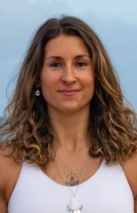Prof mathilde poitevin hatha yoga